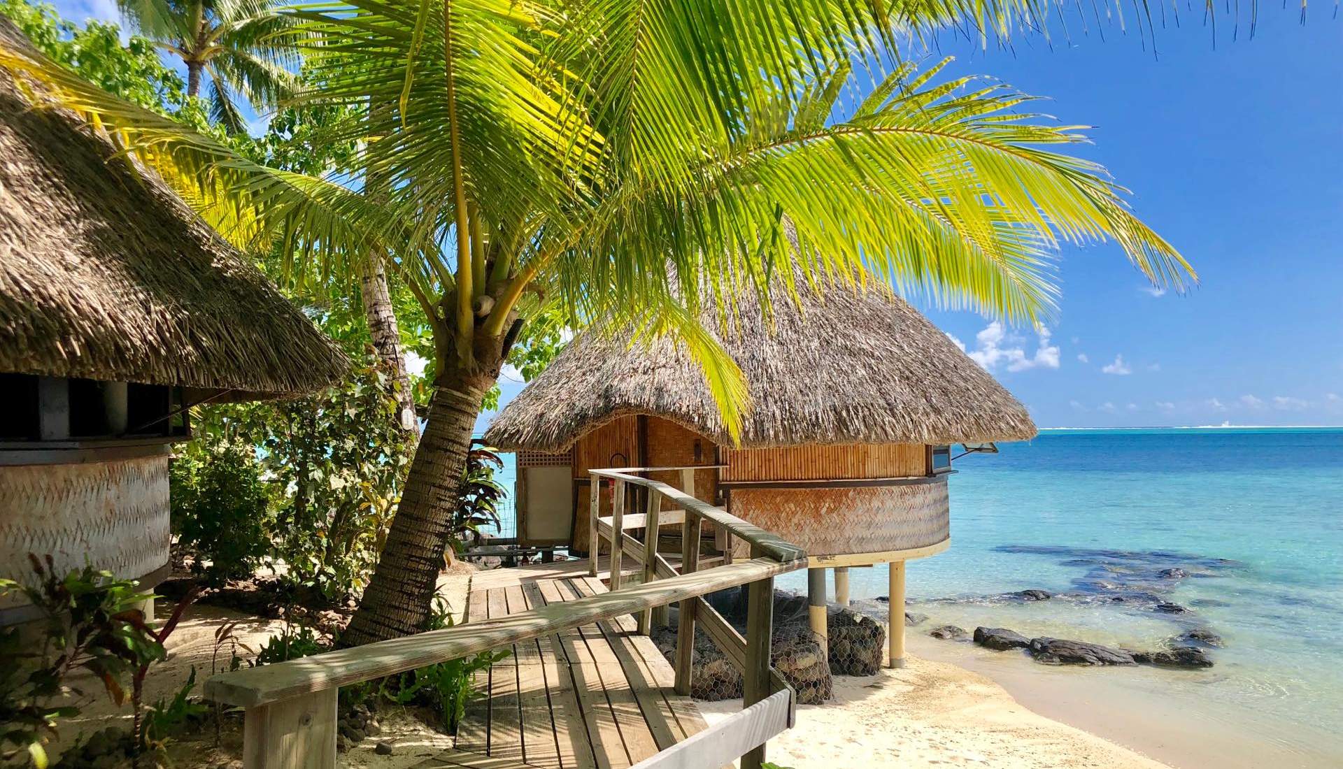 Chez Nono lodge Bora Bora bungalow plage
